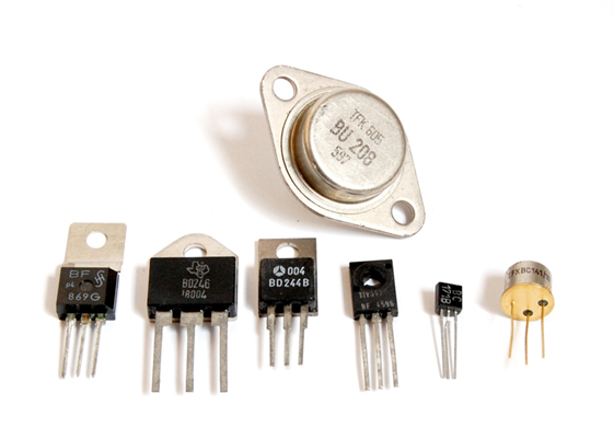 Transistor di diversi tipi di incapsulamento