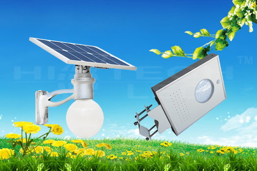 Lampione solare con apparecchio LED